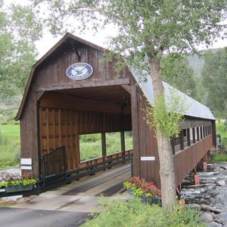 Spring covered bridges wallpaper