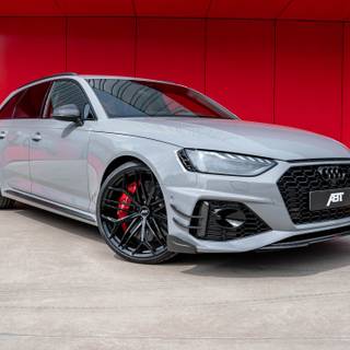 Audi RS4 2023 wallpaper