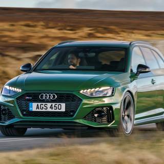 Audi RS4 2023 wallpaper