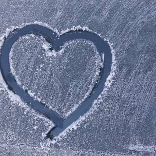 Heart cold wallpaper