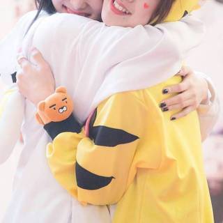 Chaeyoung and Nayeon wallpaper