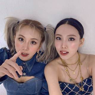Chaeyoung and Nayeon wallpaper