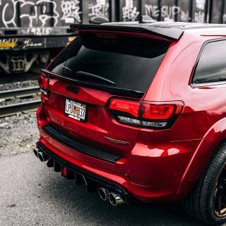 SRT Trackhawk wallpaper