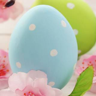 Easter eggs and flowers wallpaper