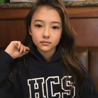 Ella Gross 2023 wallpaper