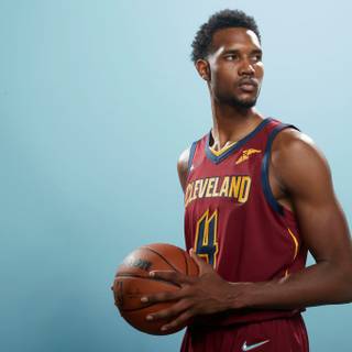 Evan Mobley wallpaper