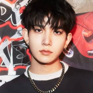 Heeseung desktop wallpaper