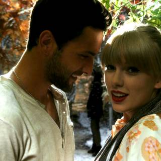 Taylor Swift We Are Never Ever Getting Back Together desktop wallpaper