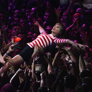 Taylor Swift We Are Never Ever Getting Back Together desktop wallpaper