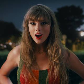 Taylor Swift Anti Hero desktop wallpaper