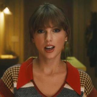 Taylor Swift Anti Hero desktop wallpaper