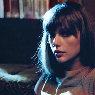 Taylor Swift Anti Hero desktop wallpaper