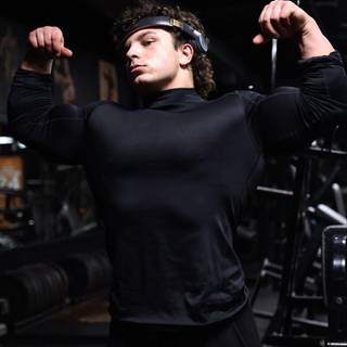 Tren Twins wallpaper