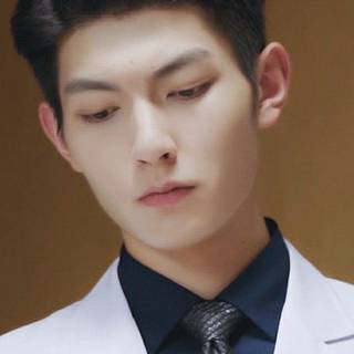 Fan Zhi Xin wallpaper