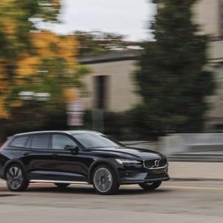 Volvo V60 2023 wallpaper