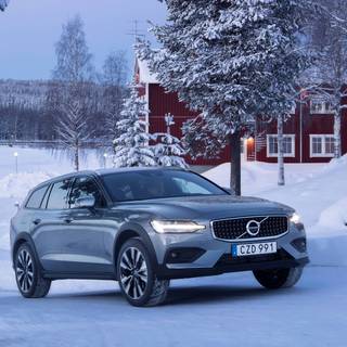 Volvo V60 2023 wallpaper