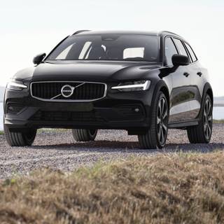 Volvo V60 2023 wallpaper