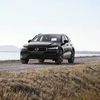 Volvo V60 2023 wallpaper