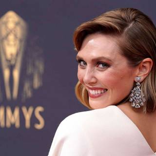 Elizabeth Olsen 2023 wallpaper