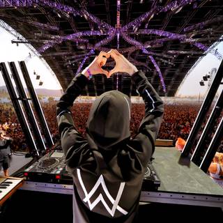 Alan Walker DJ HD wallpaper