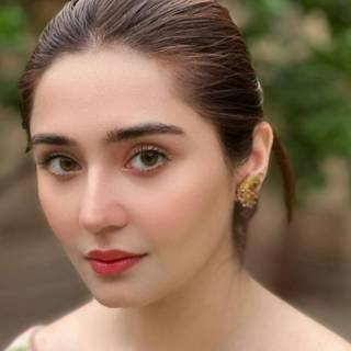 Dur-e-Fishan Saleem wallpaper