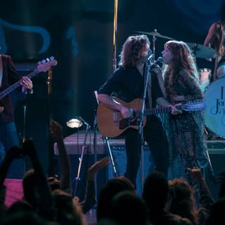 Daisy Jones and The Six wallpaper