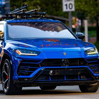 Lamborghini Urus blue wallpaper