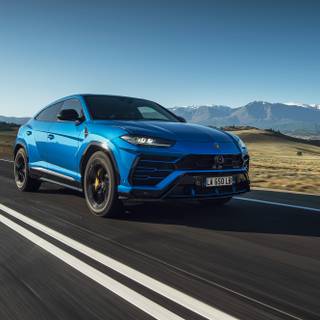 Lamborghini Urus blue wallpaper