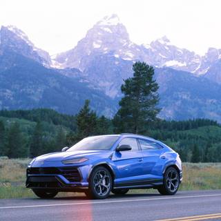 Lamborghini Urus blue wallpaper