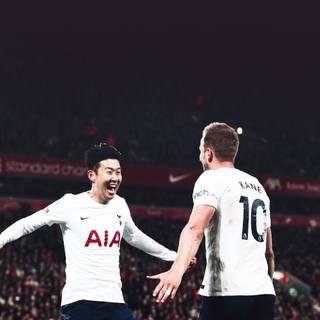 Harry Kane and Son wallpaper