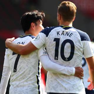 Harry Kane and Son wallpaper