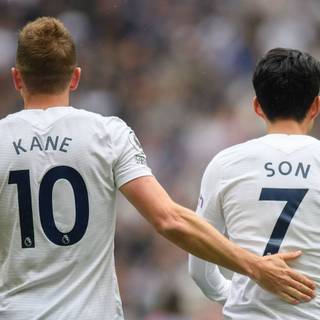 Harry Kane and Son wallpaper