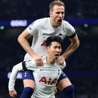 Harry Kane and Son wallpaper