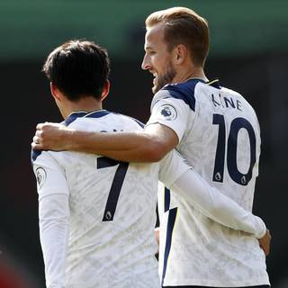 Harry Kane and Son wallpaper