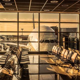 Airport terminal wallpaper