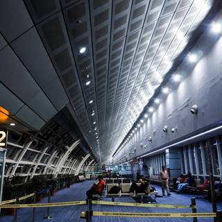 Airport terminal wallpaper