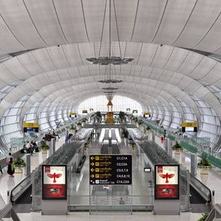 Airport terminal wallpaper