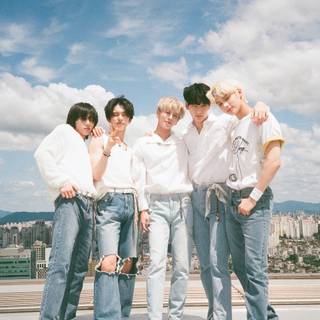 TXT Loser Lover wallpaper