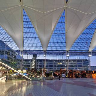 Airport terminal wallpaper