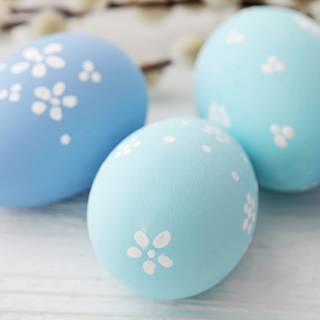Easter light blue wallpaper