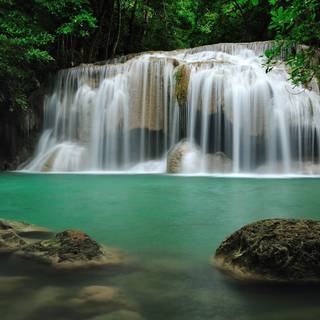 Peaceful spring wallpaper