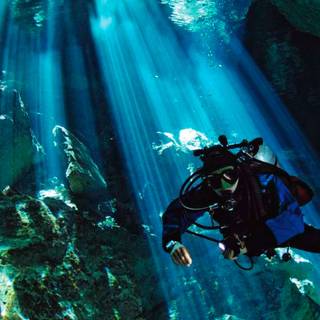 Scuba diver 4k wallpaper