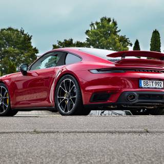 Porche 911 Turbo 2023 red wallpaper