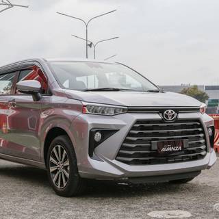 Toyota Veloz wallpaper