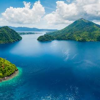 Banda Neira wallpaper