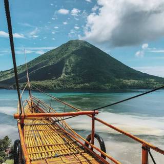 Banda Neira wallpaper