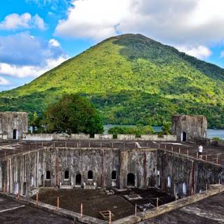 Banda Neira wallpaper