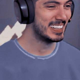 Farshad Silent wallpaper