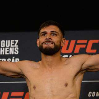 Yair Rodríguez wallpaper