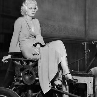 Jean Harlow wallpaper
